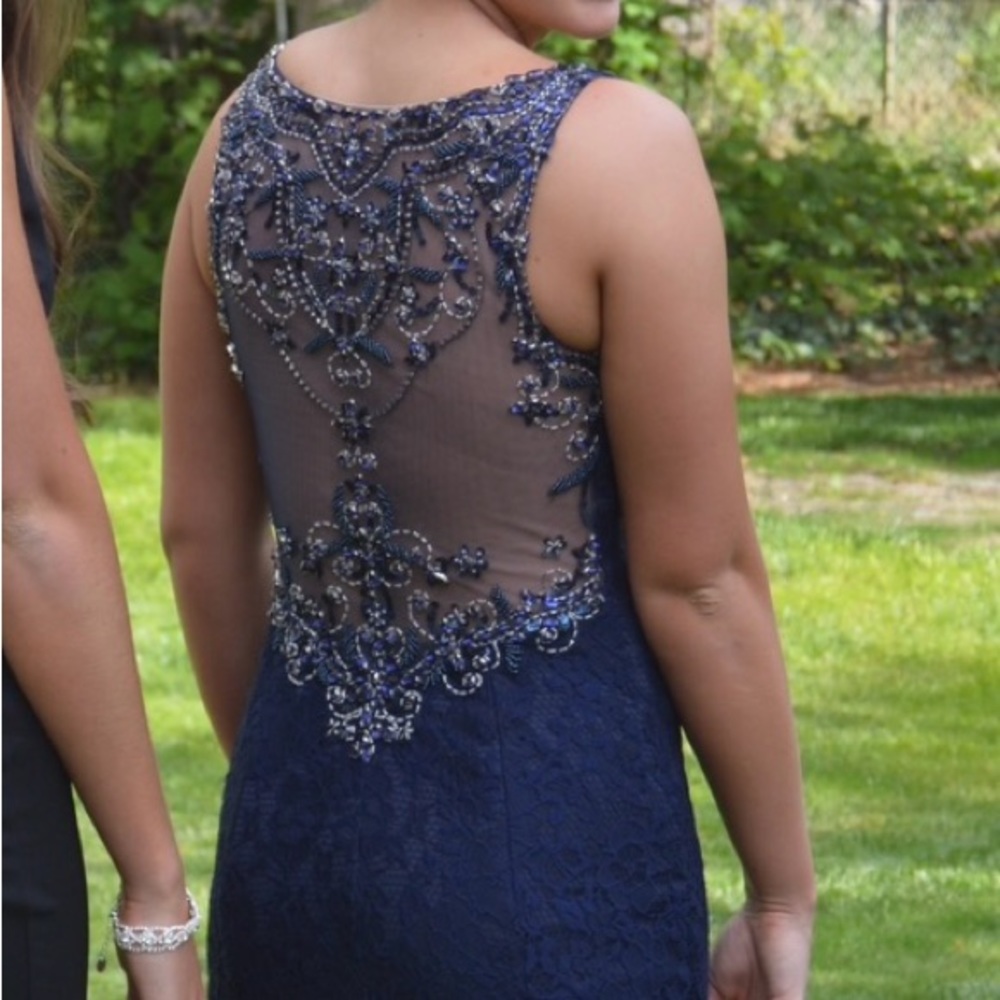 Prom dress - Picture 3 of 7